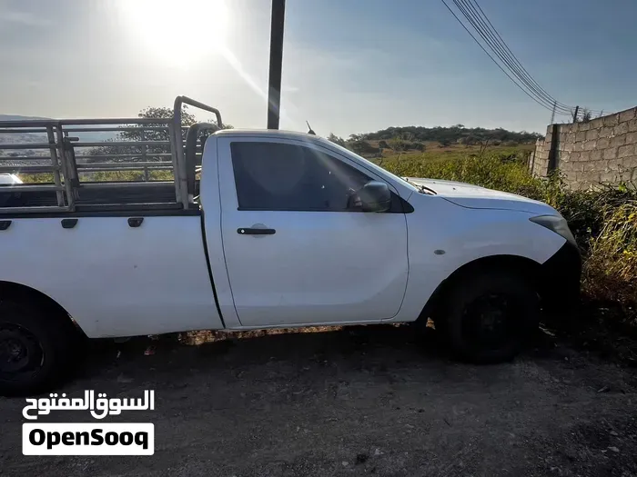 Mazda Bt-50 2017 photo 4