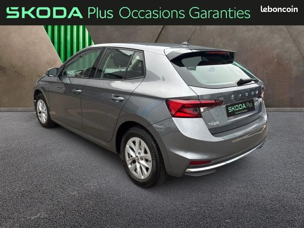 Skoda Fabia 2023 photo 4