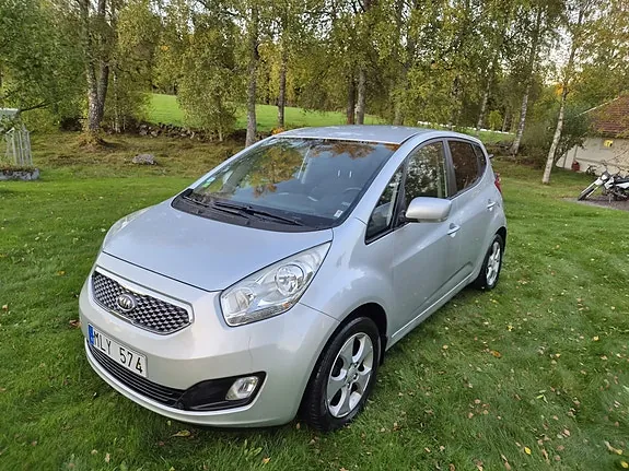 Kia Venga 2010 photo 2