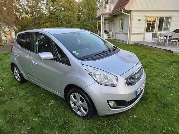 Kia Venga 2010 photo 3
