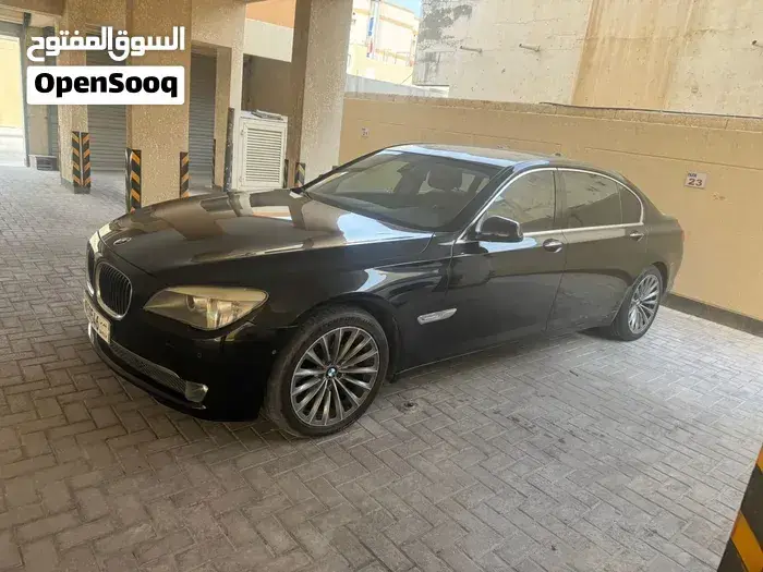 BMW 7 Series 2011 photo 3