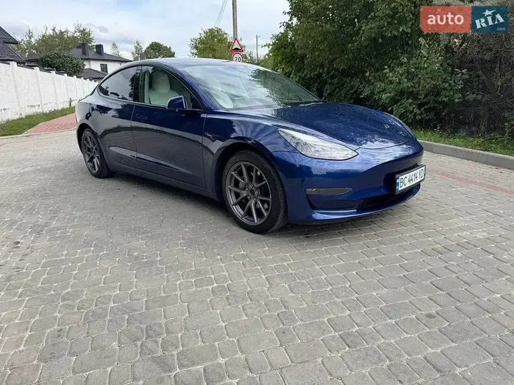 Tesla Model 3 2022 photo 5