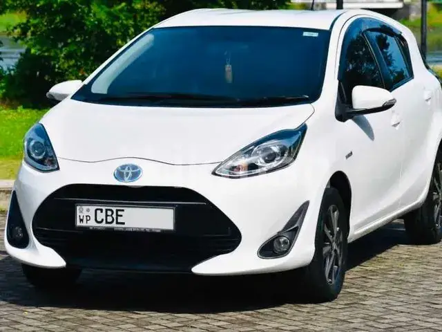 Toyota Aqua 2018 photo 4