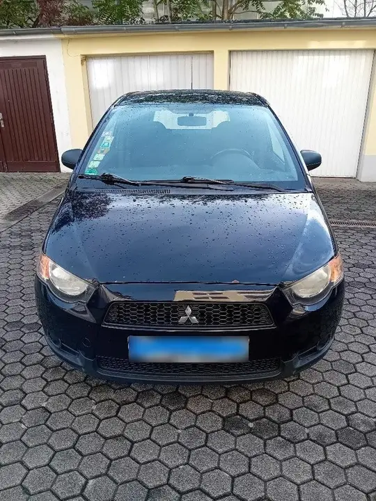 Mitsubishi Pkw