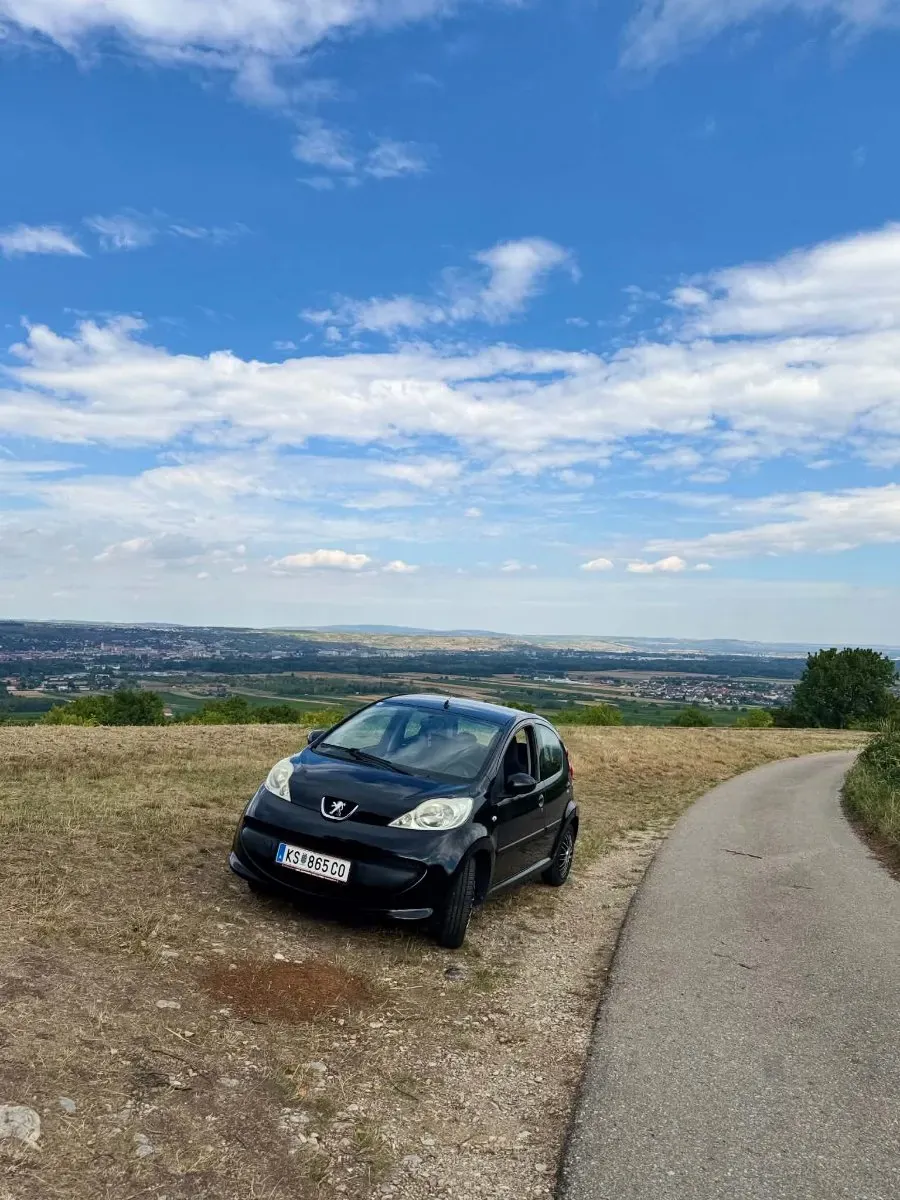Peugeot 107 2008 photo 3