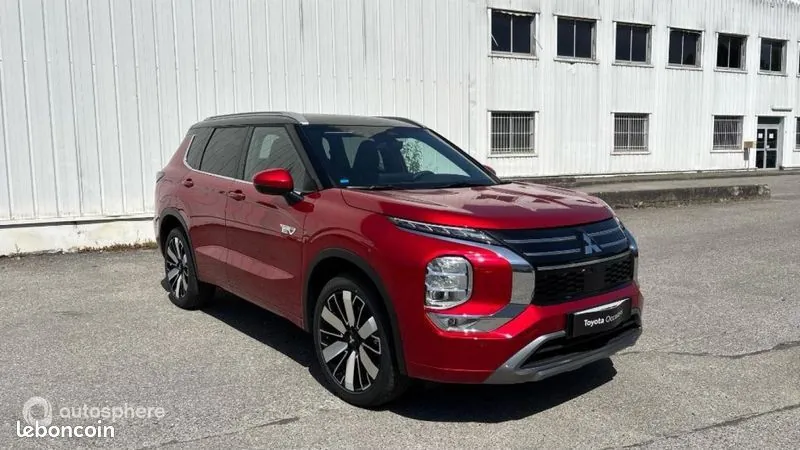 Mitsubishi Outlander 2025 photo 3