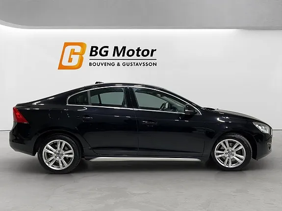 Volvo S60 2012 photo 4