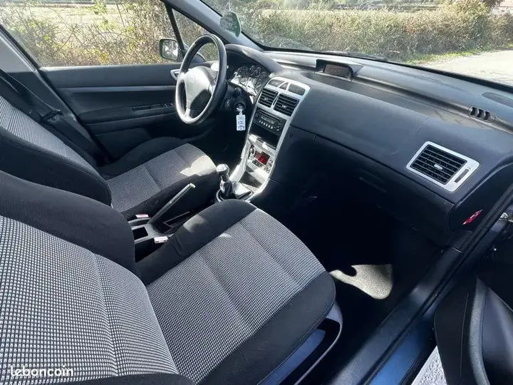 Peugeot 307 2005 photo 3