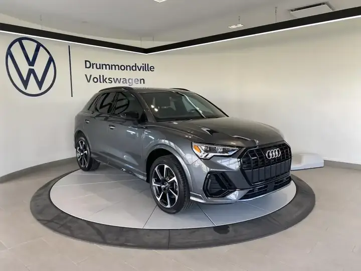 Audi Q3 2022 photo 4