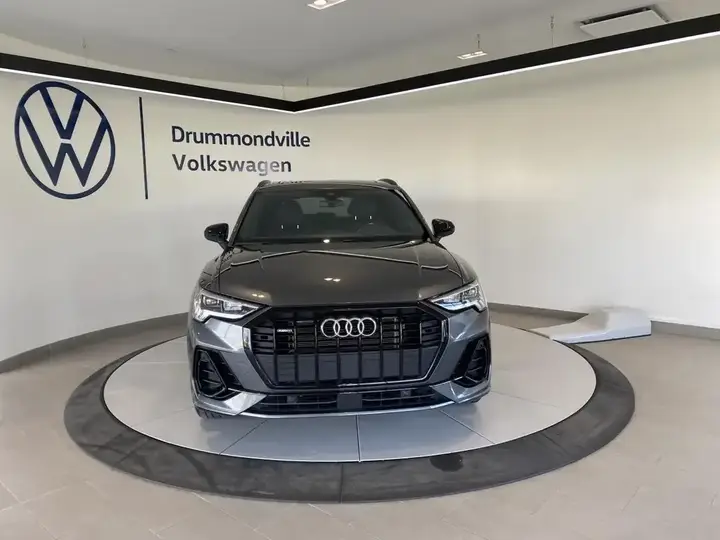 Audi Q3 2022 photo 3