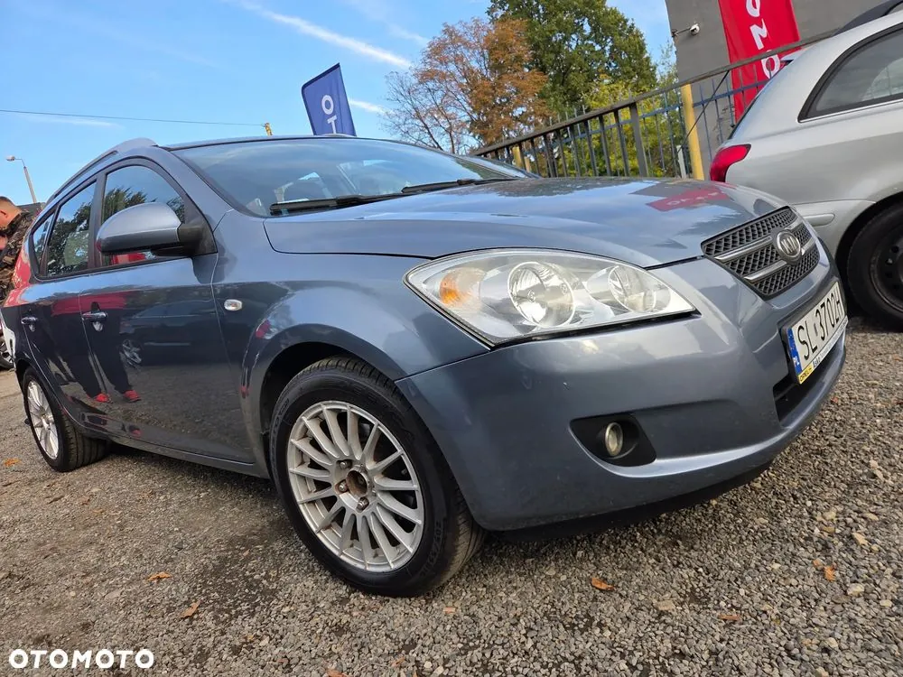 Kia Ceed 2008 photo 2