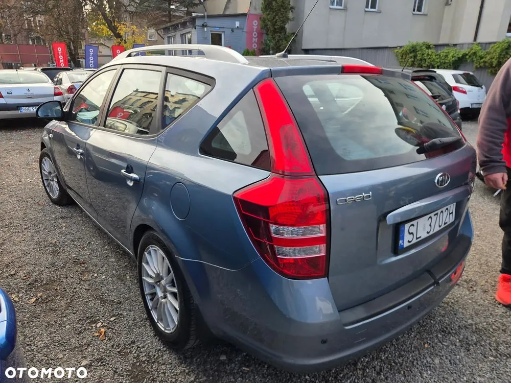 Kia Ceed 2008 photo 4