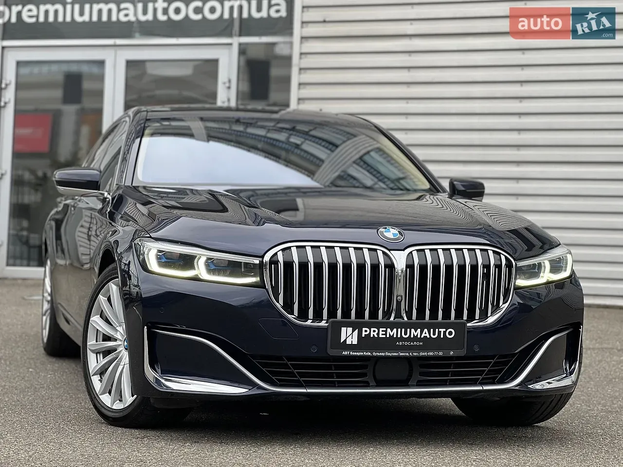 BMW 7 Series 2019 photo 2