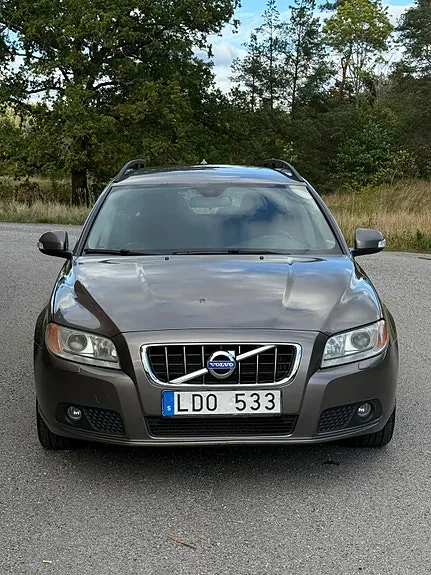 Volvo V70 2011 photo 5