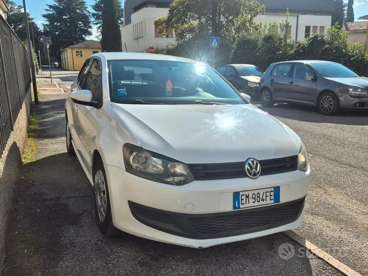 Volkswagen Polo 2012 photo 4