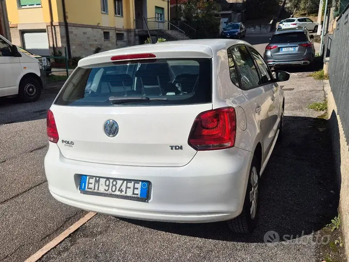 Volkswagen Polo 2012 photo 3