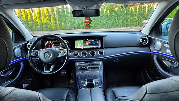 Mercedes-Benz E220 D 2018 photo 3