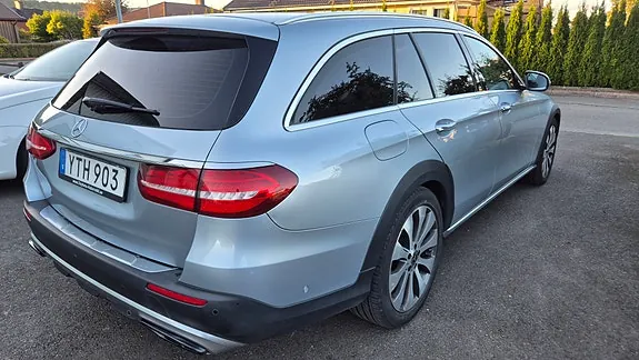 Mercedes-Benz E220 D 2018 photo 2