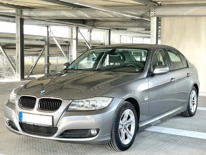 BMW 318I