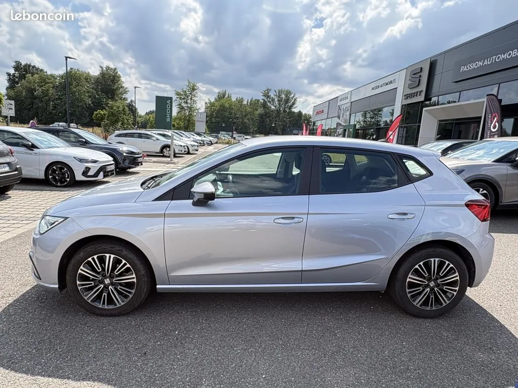 Seat Ibiza 2023 photo 2