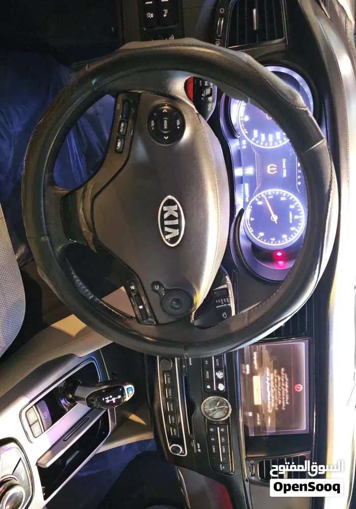 Kia Quoris 2015 photo 3