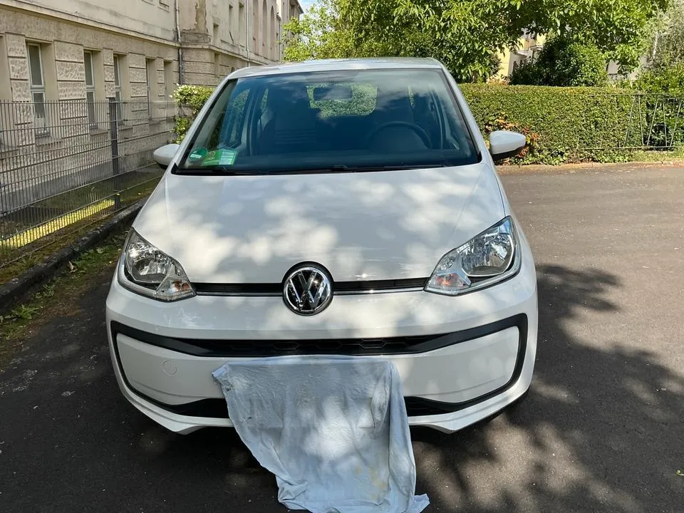 Volkswagen Up