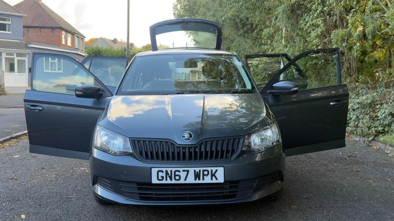 Skoda Fabia 2017 photo 2