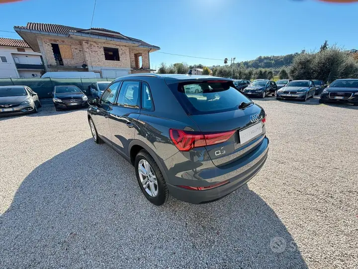 Audi Q3 2022 photo 5