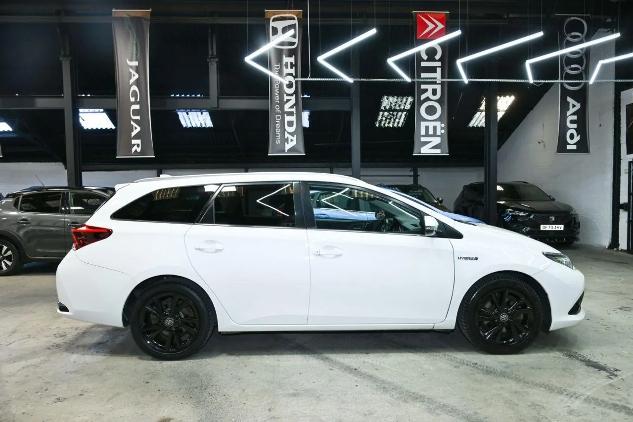 Toyota Auris 2016 photo 4