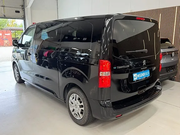 Peugeot E-Traveller 2021 photo 4