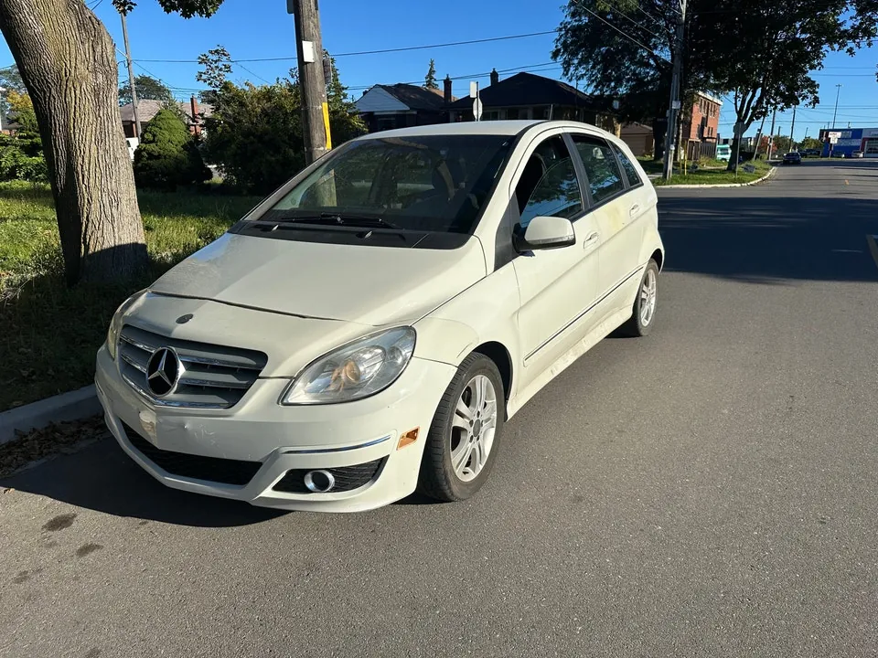 Mercedes-Benz B-Class 2009 photo 3
