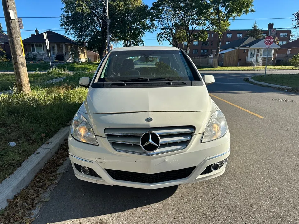 Mercedes-Benz B-Class 2009 photo 2