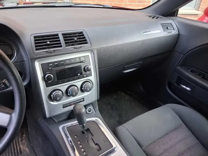 Dodge Challenger 2009 photo 3