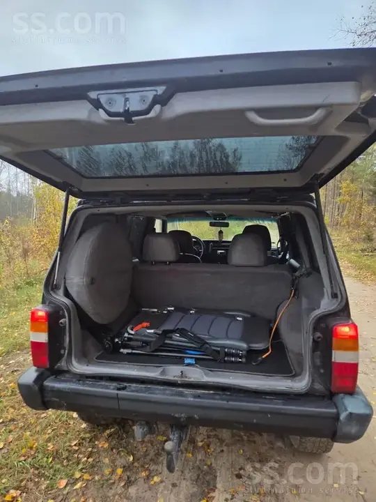 Jeep Cherokee 1997 photo 2