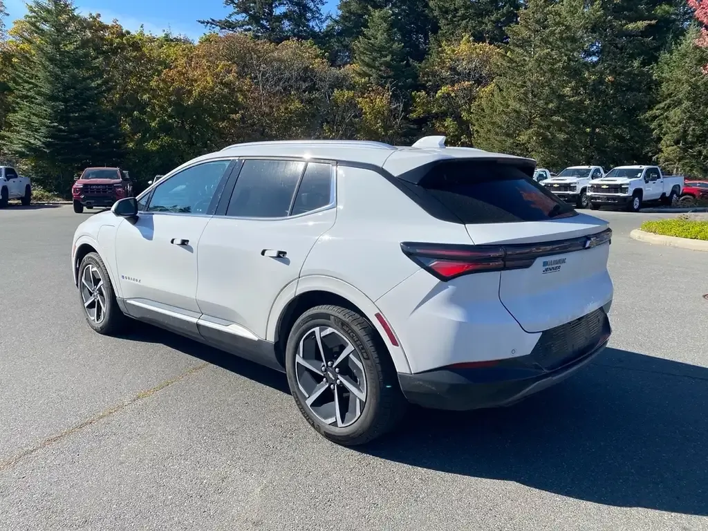 Chevrolet Equinox 2024 photo 3