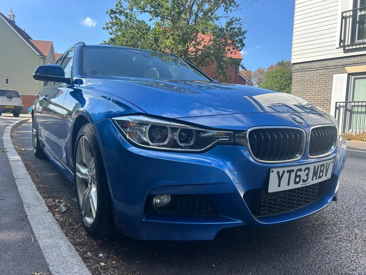 BMW 3 Series 2013 photo 2