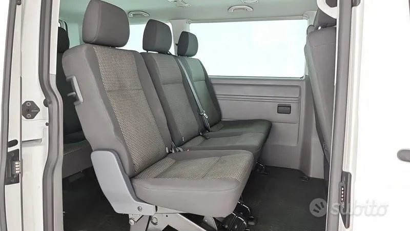 Volkswagen Caravelle 2023 photo 3