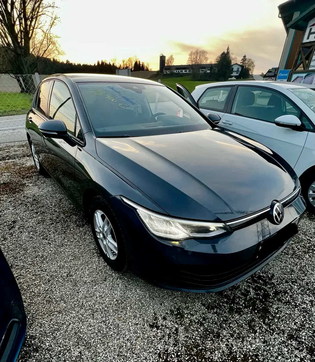 Volkswagen Golf 2023 photo 3