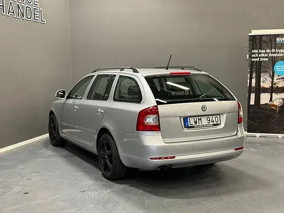 Skoda Octavia 2012 photo 4