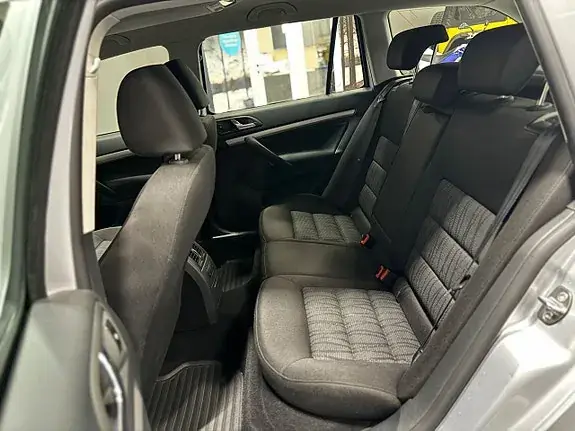 Skoda Octavia 2012 photo 5