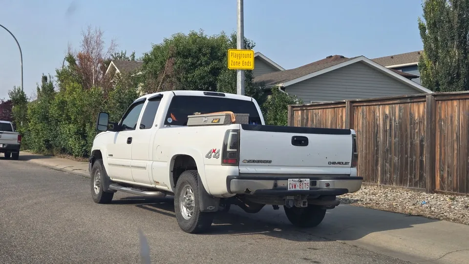 Chevrolet Silverado 2500 2003 photo 2