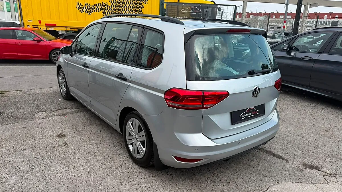 Volkswagen Touran 2016 photo 3