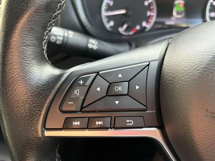 Nissan Juke 2023 photo 5