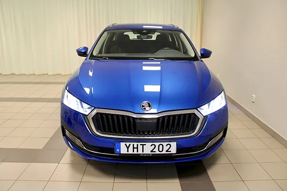 Skoda Octavia 2022 photo 2