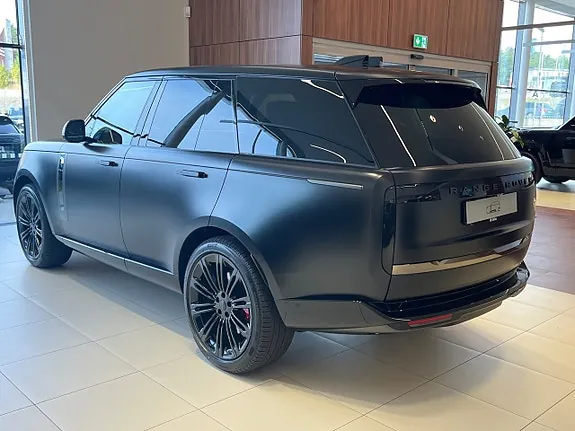 Land Rover Range Rover 2026 photo 2