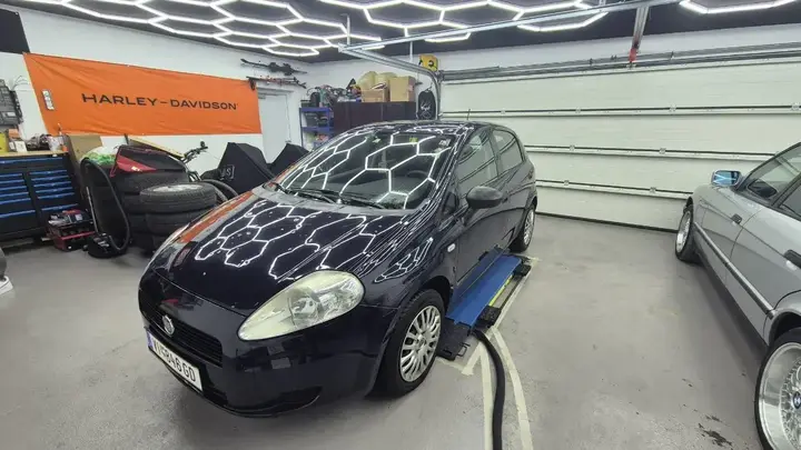 Fiat Punto 2010 photo 3