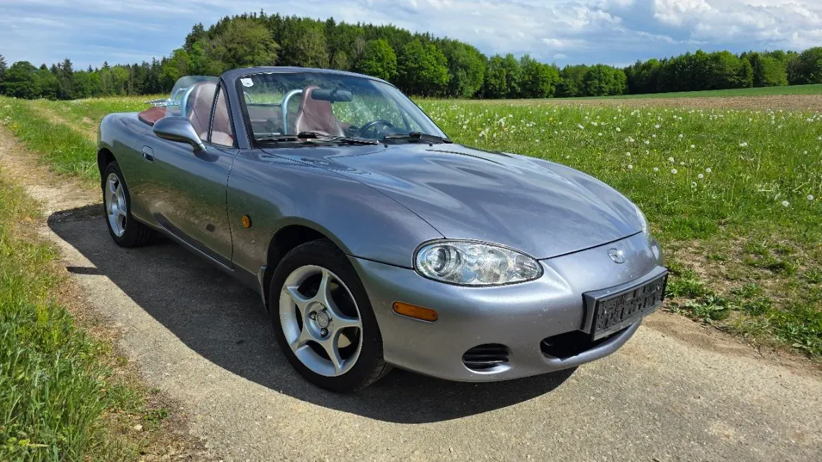 Mazda Mx-5 2002 photo 2