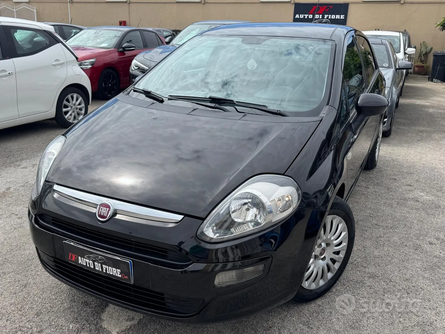 Fiat Punto Evo 2011 photo 2