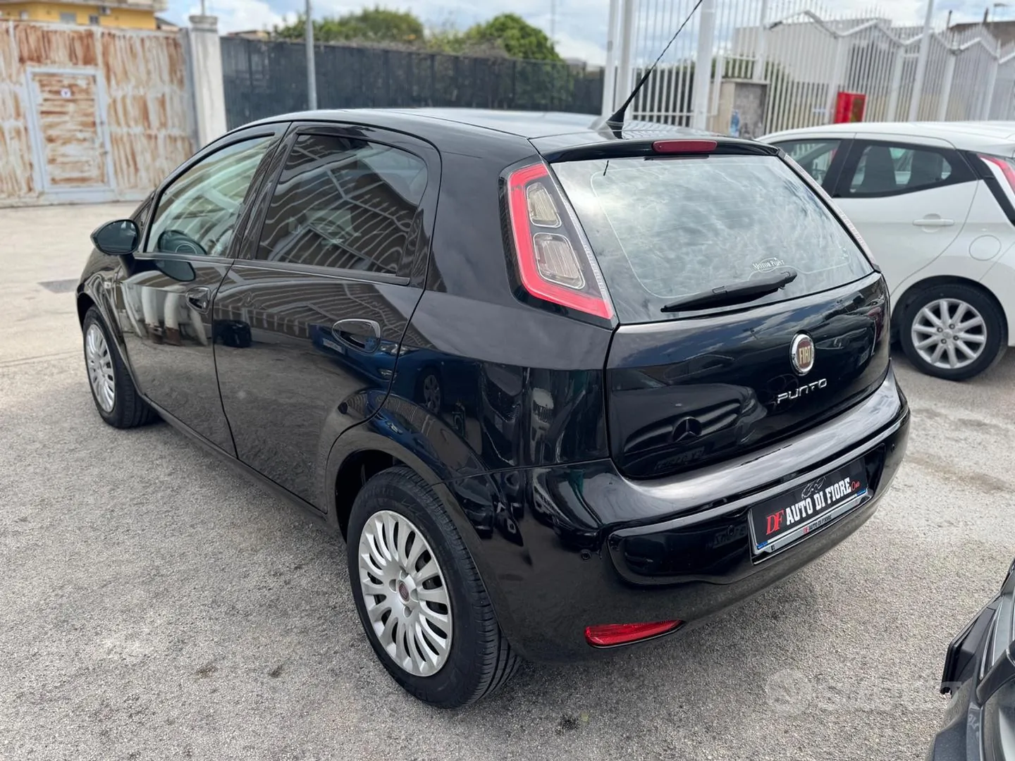 Fiat Punto Evo 2011 photo 5