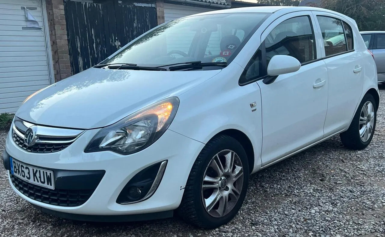 Vauxhall Corsa 2013 photo 3